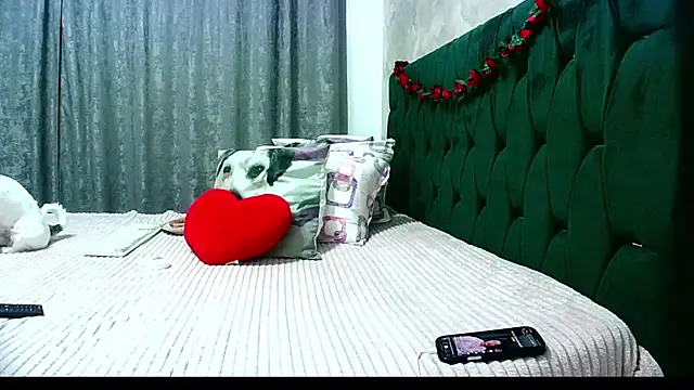 Snapshot of MikySWeet7 chatting on 07/27/26, 05:20 MikySWeet7 online show from 07/27/26, 05:20