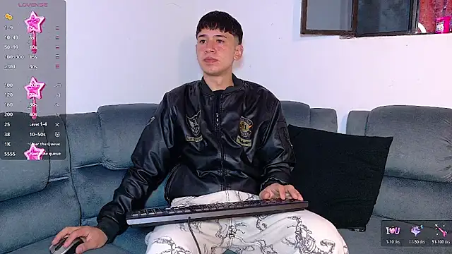 Mr daren  online show from 11/17/25, 07:08