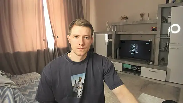 Snapshot of EthanPinkman chatting on 05/15/26, 05:47 EthanPinkman online show from 05/15/26, 05:47