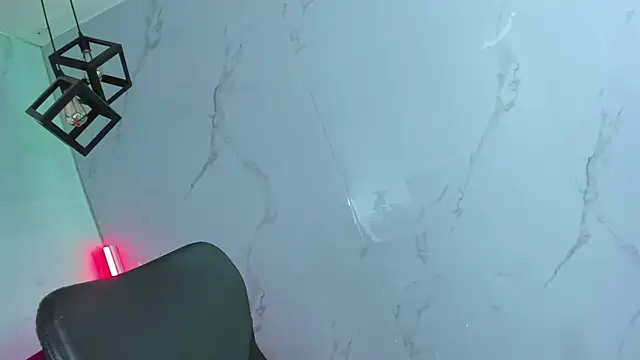 LilithCooperr  online show from 11/14/25, 10:18