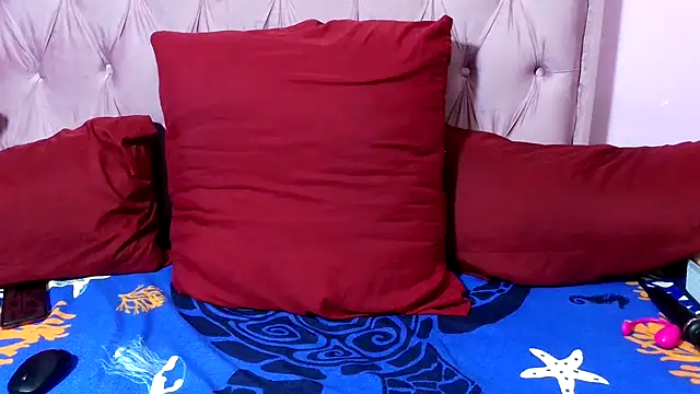 SweetMellowX1 online show from 10/27/25, 06:34