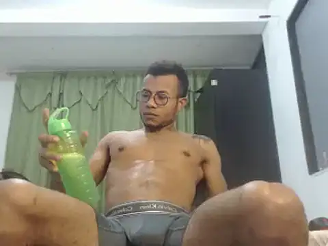 grandominantex1 online show from 02/16/25, 02:09