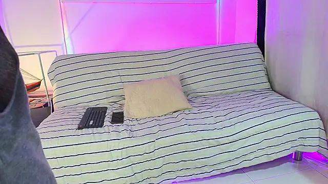 Katta150411 online show from 07/05/26, 04:19
