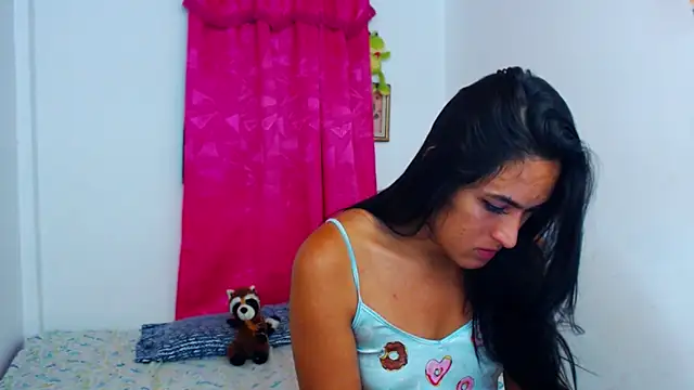 Snapshot of misss_estrella chatting on 09/23/25, 11:02 misss estrella online show from 09/23/25, 11:02