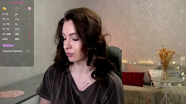 Snapshot of Naughty__Megan chatting on 04/25/26, 06:05 Naughty Megan online show from 04/25/26, 06:05