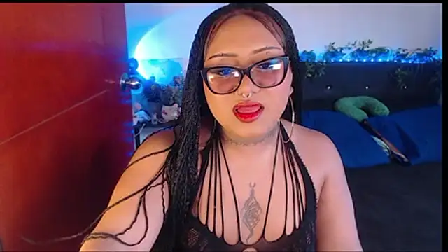 Snapshot of LiaScarlett chatting on 06/13/26, 02:59 LiaScarlett online show from 06/13/26, 02:59