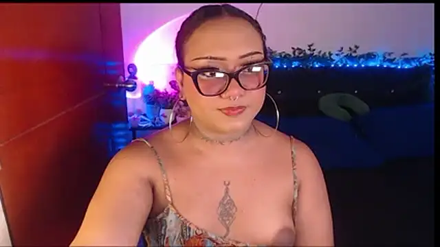 Snapshot of LiaScarlett chatting on 06/17/26, 01:30 LiaScarlett online show from 06/17/26, 01:30