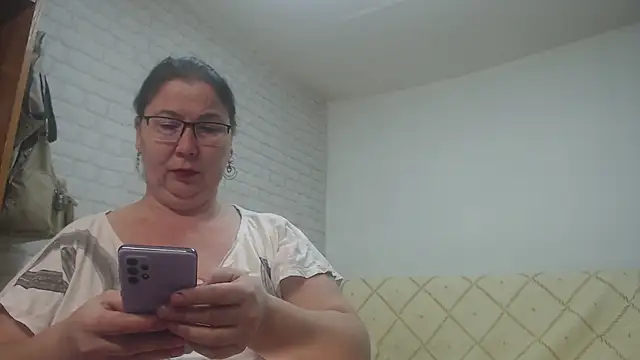 EmmaSquirt online show from 02/13/25, 07:56