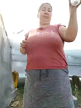 EmmaSquirt online show from 02/26/25, 11:30