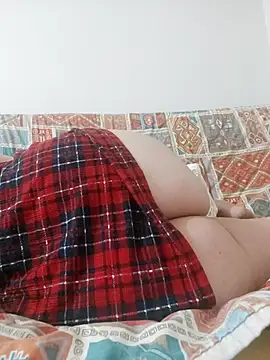 Snapshot of atesli_sari chatting on 09/18/25, 04:31 atesli sari online show from 09/18/25, 04:31
