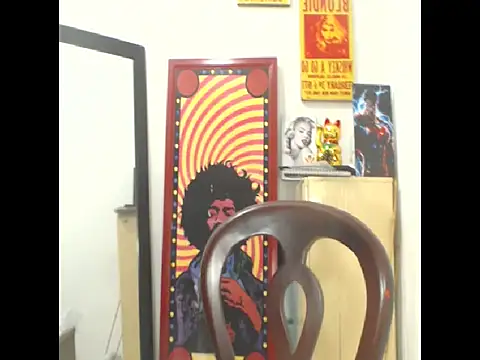 Snapshot of MikeRiverx chatting on 09/28/25, 11:32 MikeRiverx online show from 09/28/25, 11:32