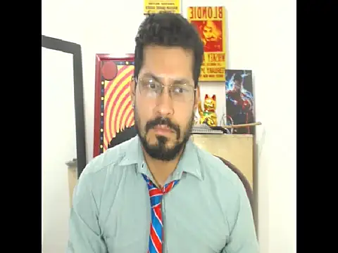 Snapshot of MikeRiverx chatting on 10/20/25, 12:00 MikeRiverx online show from 10/20/25, 12:00