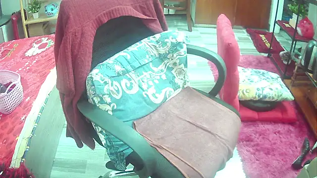 Miu-Le online show from 03/16/25, 08:21