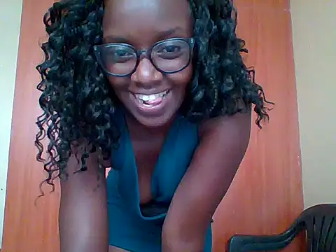 sexy darleen23 online show from 03/23/26, 08:18