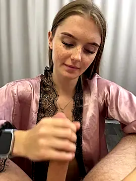 lovelly molly online show from 11/07/25, 09:15