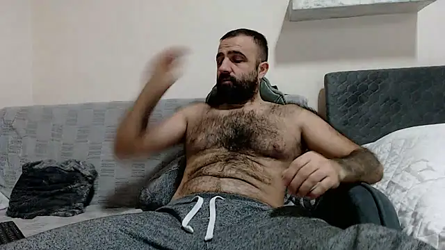 Snapshot of ivat80 chatting on 12/11/24, 05:10 ivat80 online show from 12/11/24, 05:10