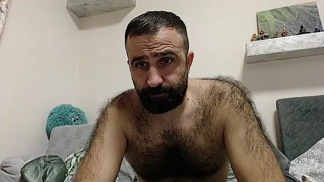 Snapshot of ivat80 chatting on 12/20/24, 04:25 ivat80 online show from 12/20/24, 04:25