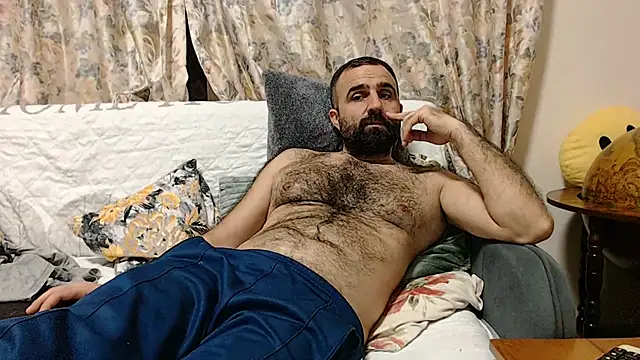 Snapshot of ivat80 chatting on 02/15/25, 04:34 ivat80 online show from 02/15/25, 04:34