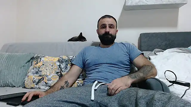 Snapshot of ivat80 chatting on 03/22/25, 07:09 ivat80 online show from 03/22/25, 07:09