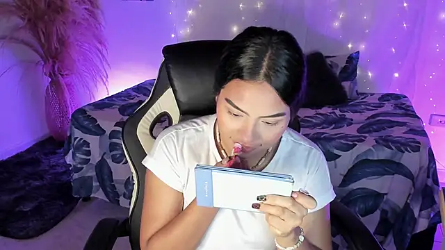 Riana Kean online show from 03/29/26, 01:27