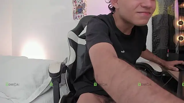 ronaldmq20 online show from 01/12/26, 01:00