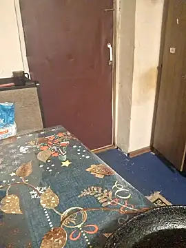 Snapshot of _Kitti_ chatting on 01/21/25, 07:28  Kitti  online show from 01/21/25, 07:28
