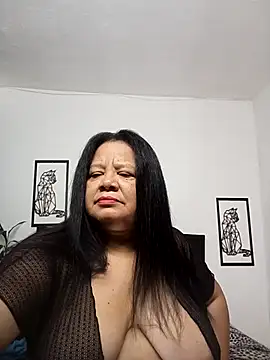 Shanttal0272 online show from 11/18/25, 03:16