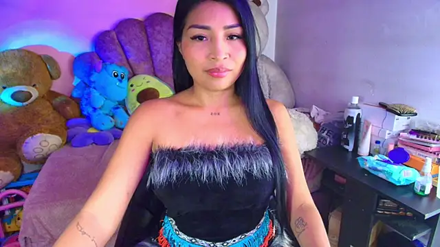 Snapshot of Pocahontascute_33 chatting on 05/28/26, 03:31 Pocahontascute 33 online show from 05/28/26, 03:31
