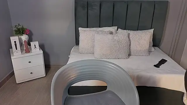 Alli cooper online show from 04/16/26, 01:34