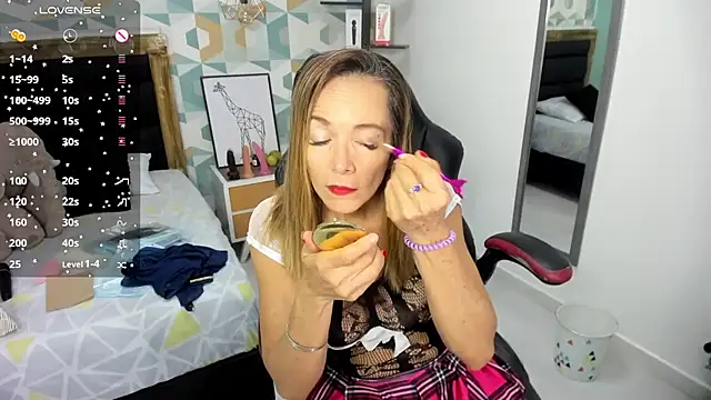 CATIAJONES online show from 01/13/26, 06:46