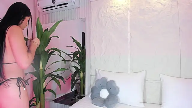 MiaCollson online show from 02/20/26, 07:58