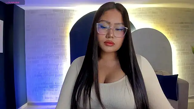 Snapshot of AmberLewis_ chatting on 01/26/25, 10:57 AmberLewis online show from 01/26/25, 10:57