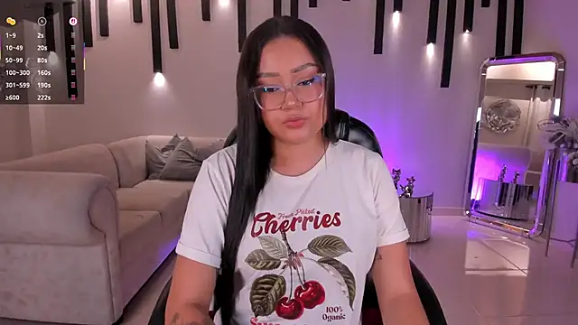 Snapshot of AmberLewis_ chatting on 09/10/25, 02:55 AmberLewis online show from 09/10/25, 02:55