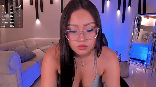 Snapshot of AmberLewis_ chatting on 09/13/25, 03:06 AmberLewis online show from 09/13/25, 03:06