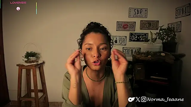 Norma-Jeaane online show from 04/16/26, 09:50