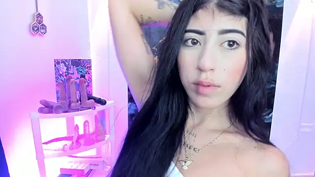 chaymae nah  online show from 03/27/26, 08:26