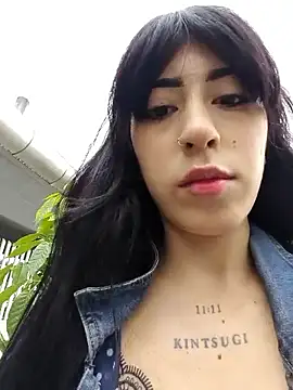 chaymae nah  online show from 04/18/26, 06:56