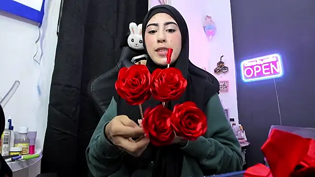 Snapshot of chaymae_nah_ chatting on 04/23/26, 11:40 chaymae nah online show from 04/23/26, 11:40