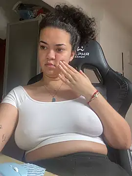 rafamarianoofc online show from 03/18/25, 11:08