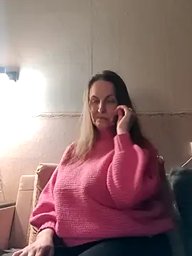 Snapshot of Evelina_cute chatting on 01/26/25, 08:45 Evelina cute online show from 01/26/25, 08:45