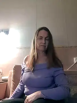 Snapshot of Evelina_cute chatting on 02/09/25, 08:02 Evelina cute online show from 02/09/25, 08:02