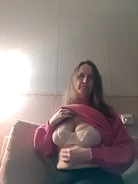Snapshot of Evelina_cute chatting on 02/15/25, 06:23 Evelina cute online show from 02/15/25, 06:23