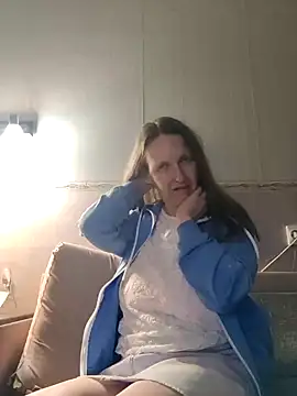 Snapshot of Evelina_cute chatting on 02/25/25, 06:53 Evelina cute online show from 02/25/25, 06:53