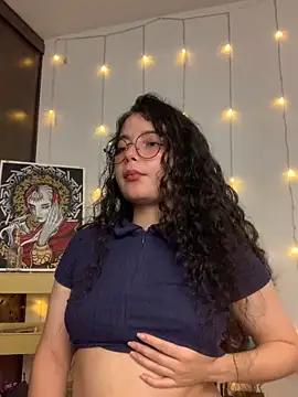 Snapshot of Antoniart_ chatting on 02/04/25, 02:28 Antoniart online show from 02/04/25, 02:28