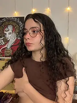 Snapshot of Antoniart_ chatting on 02/12/25, 12:48 Antoniart online show from 02/12/25, 12:48