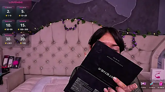 AmberGreyy  online show from 04/03/26, 05:33