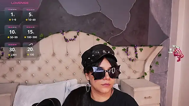 AmberGreyy  online show from 04/19/26, 01:54