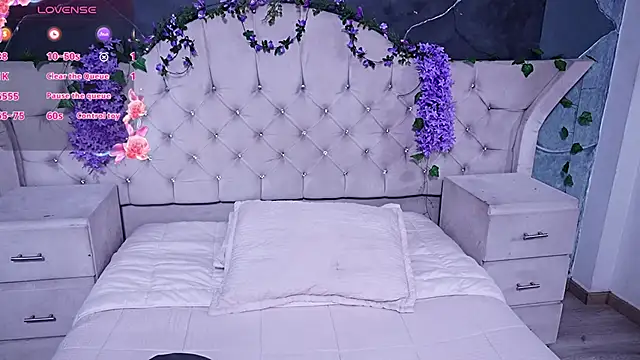 AmberGreyy  online show from 05/22/26, 08:47