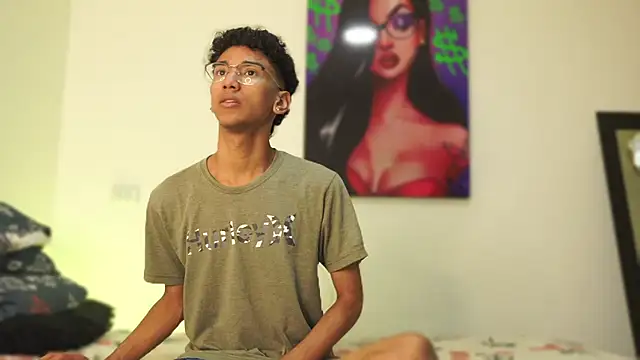 harrytwink18 online show from 12/17/24, 01:27