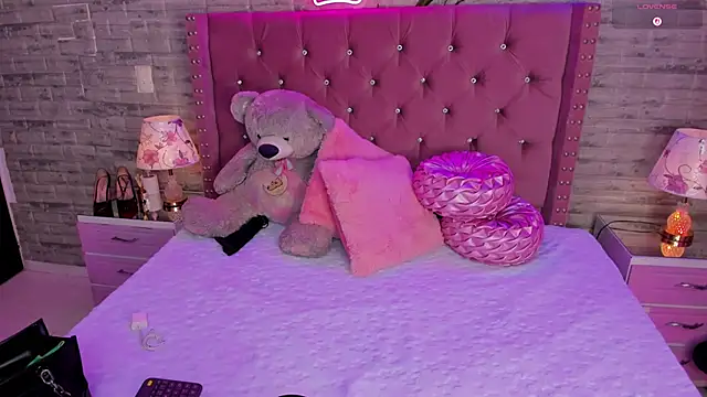 IsabellaBromsS online show from 02/27/25, 08:53